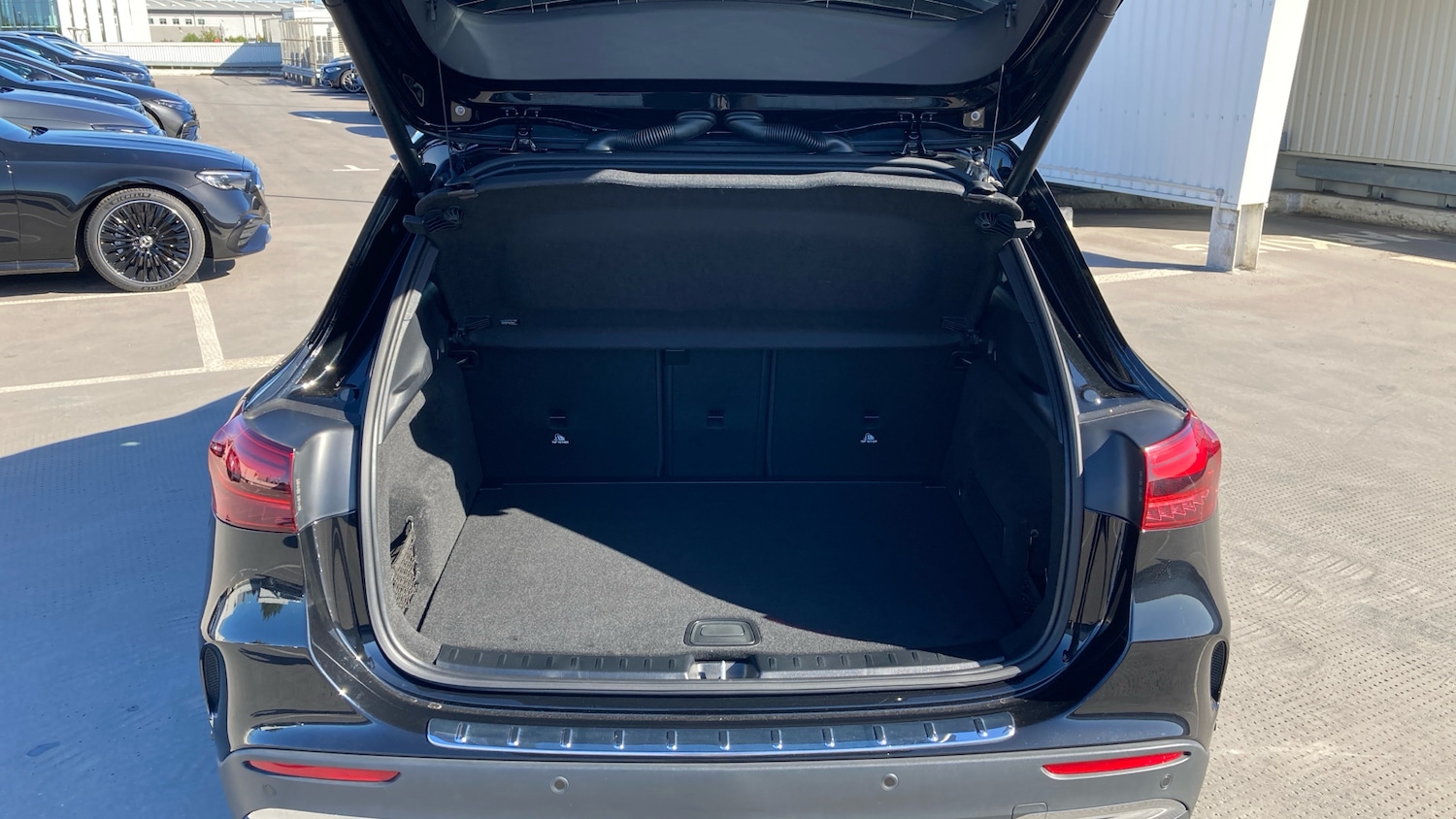 Used Mercedes-Benz GLA 2025 for sale - 76662935: Photo 4