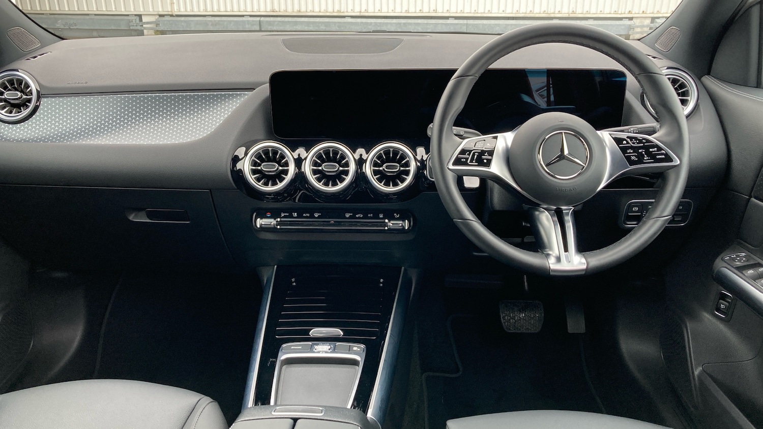 Used Mercedes-Benz EQA 2024 for sale - 76113803: Photo 10