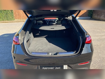 Used Mercedes-Benz GLC 2024 for sale - 77918475: Photo