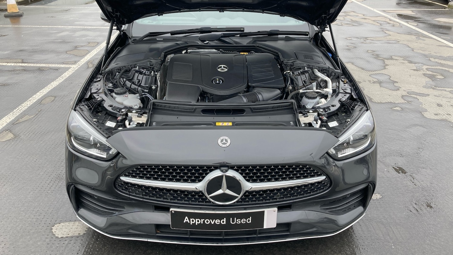 Used Mercedes-Benz C Class 2024 for sale - 77048000: Photo 8