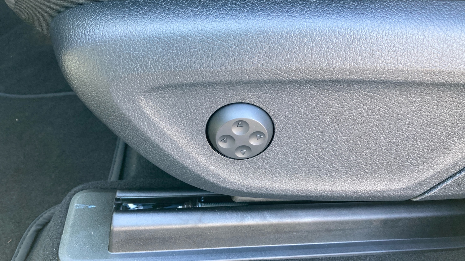 Used Mercedes-Benz GLE 2025 for sale - 77830361: Photo 28