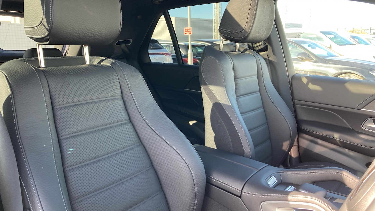 Used Mercedes-Benz GLE 2025 for sale - 77830361: Photo 31