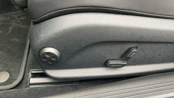 Used Mercedes-Benz C-Class 2021 for sale - 76183169: Photo 26