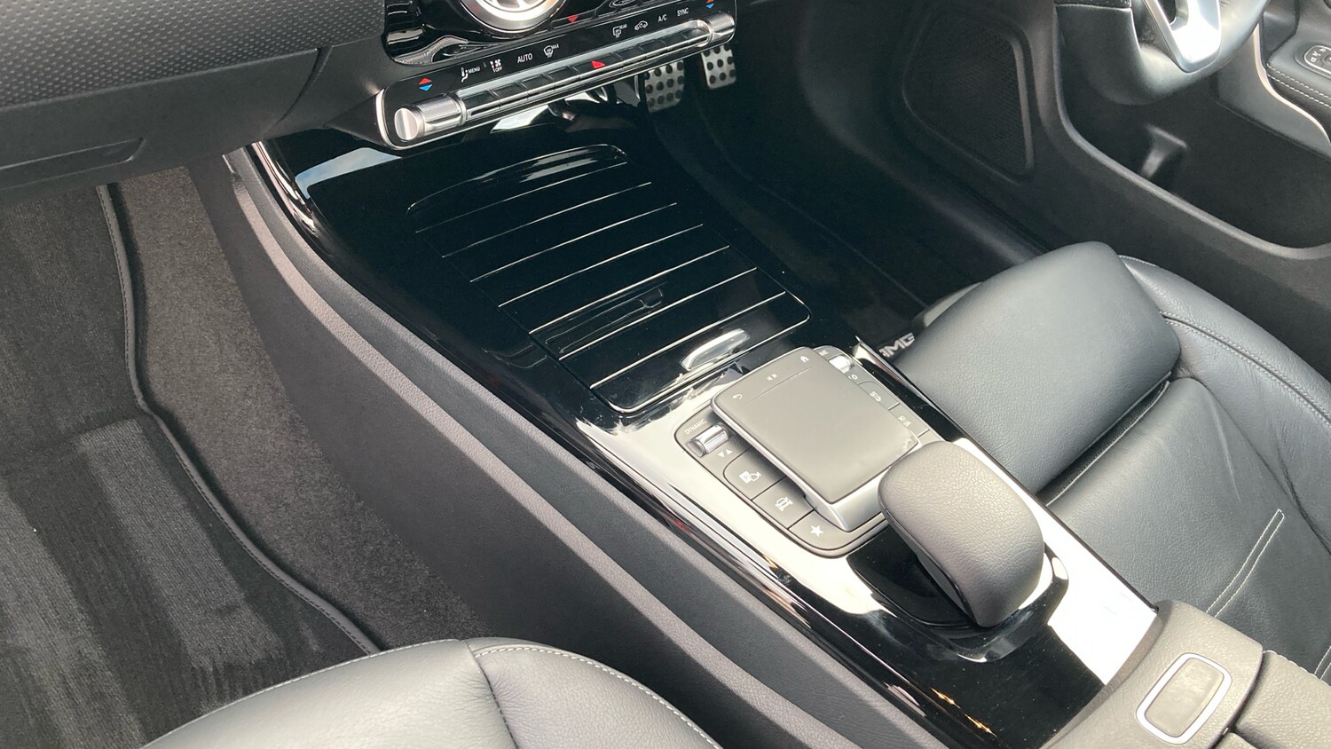 Used Mercedes-Benz CLA 2022 for sale - 76467931: Photo 13