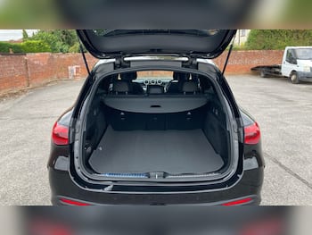 Used Mercedes-Benz GLC 2025 for sale - 79705870: Photo