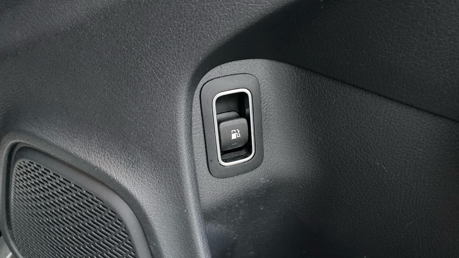 Used Mercedes-Benz CLA 2024 for sale - 76836918: Photo 32