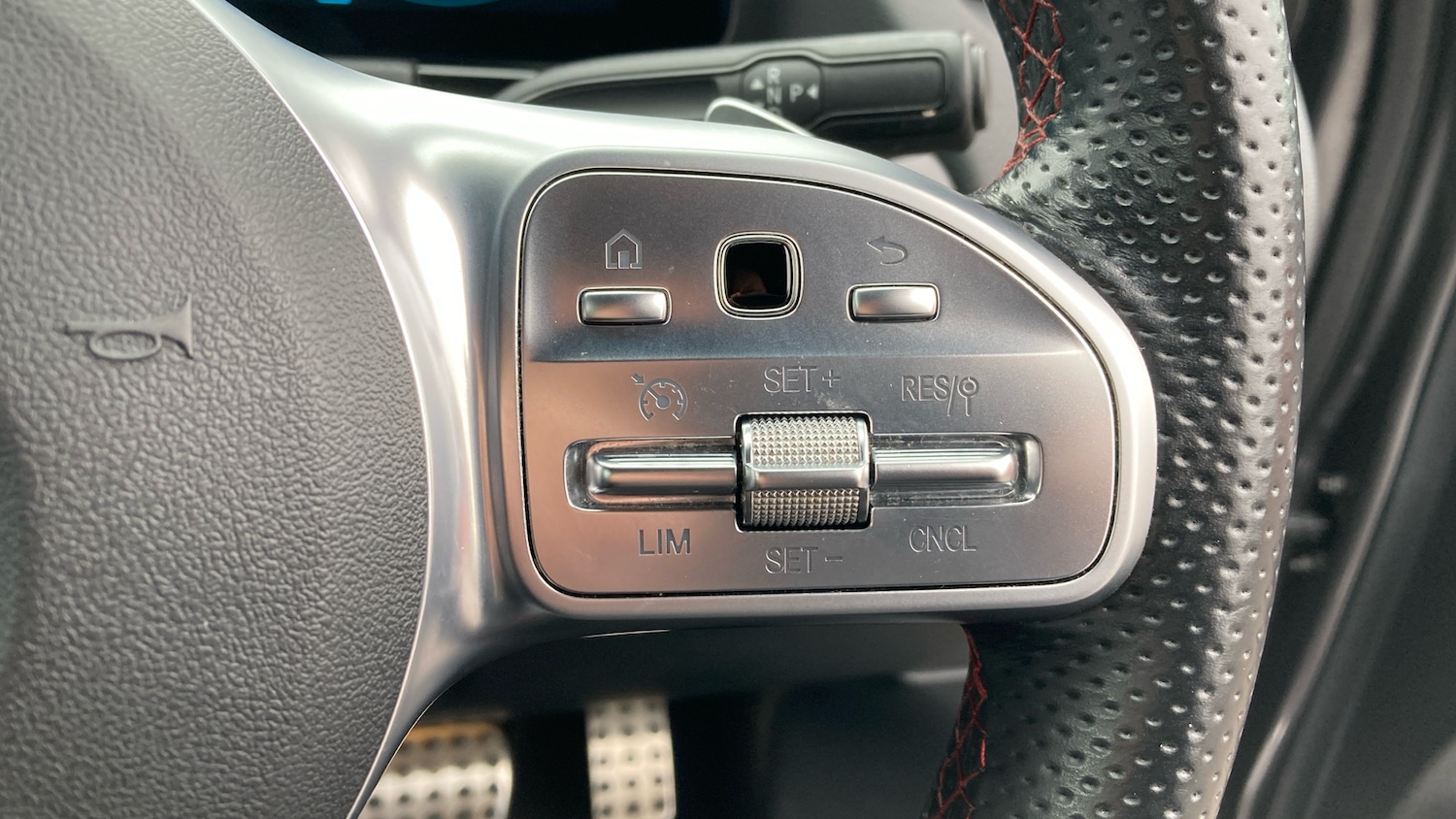 Used Mercedes-Benz GLA 2021 for sale - 78107268: Photo 35