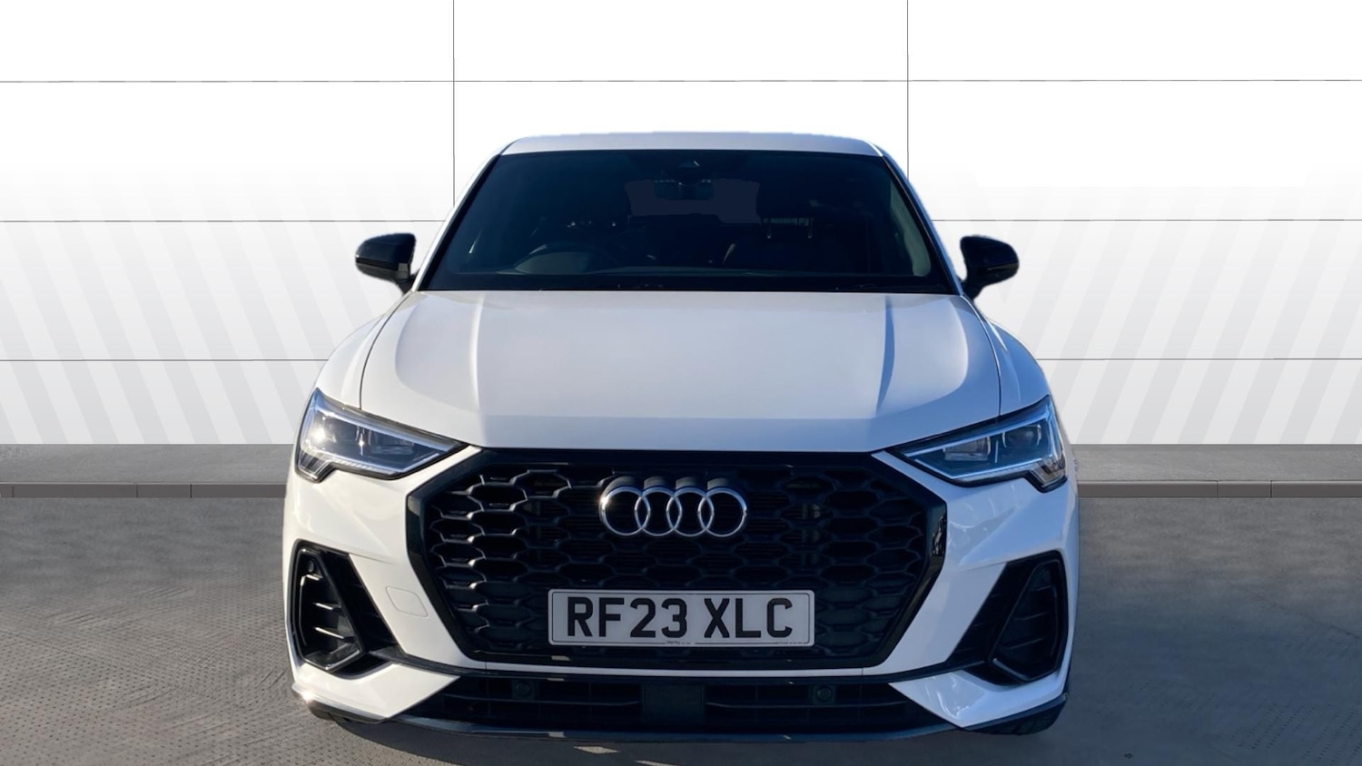 Used Audi Q3 2023 for sale - 76566182: Photo 3