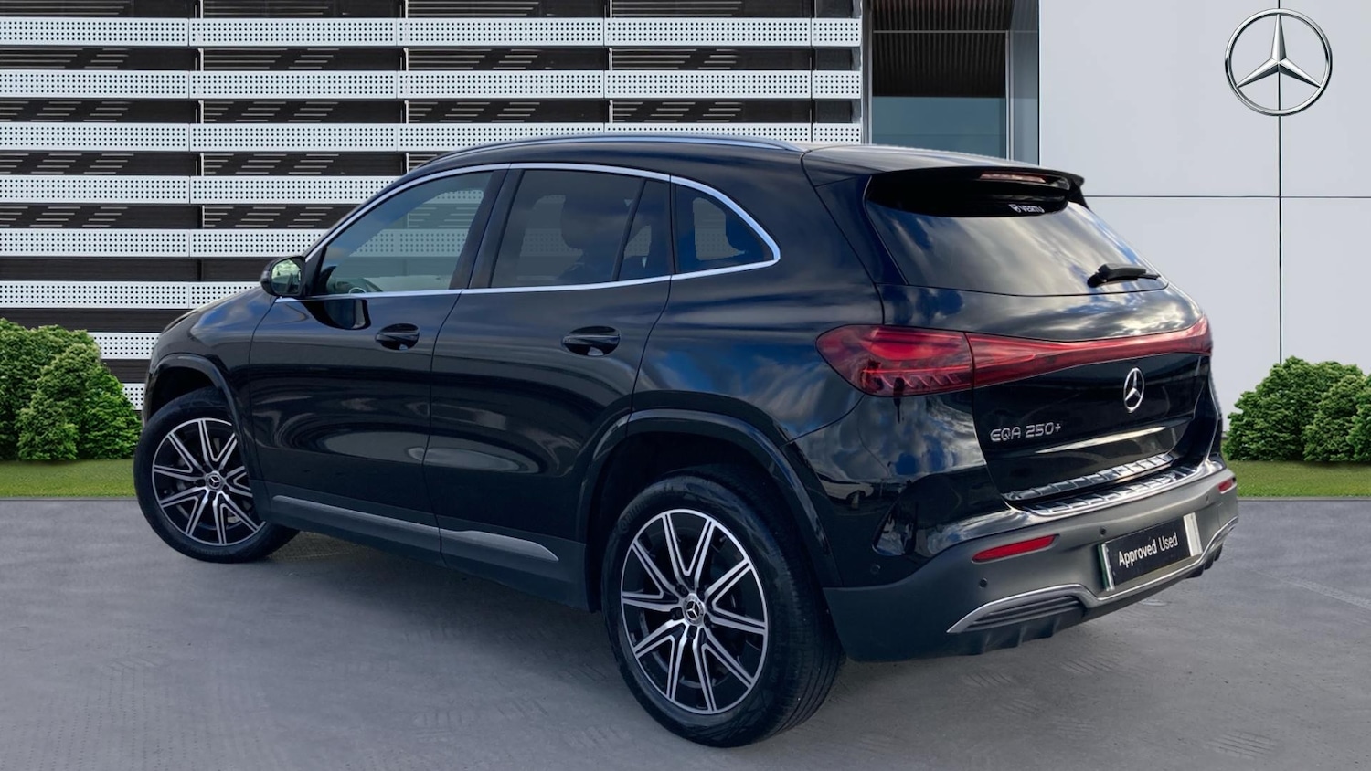 Used Mercedes-Benz EQA 2024 for sale - 76612524: Photo 2