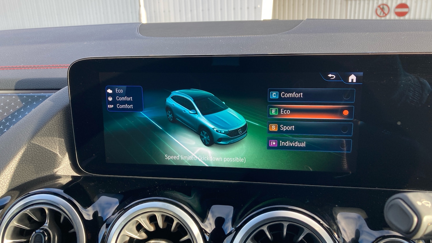 Used Mercedes-Benz EQA 2024 for sale - 76612524: Photo 42