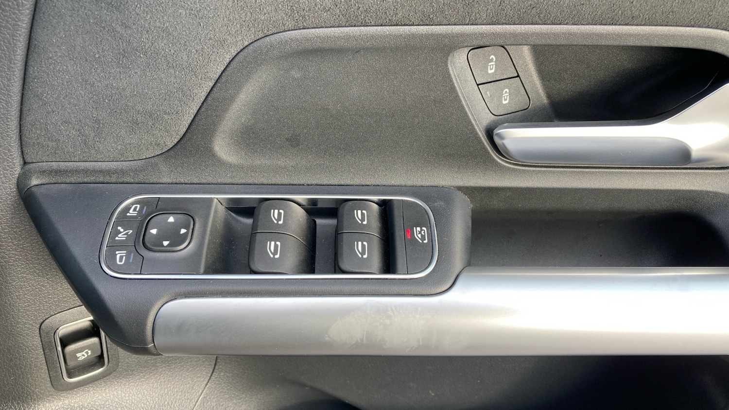 Used Mercedes-Benz EQA 2024 for sale - 77228125: Photo 33