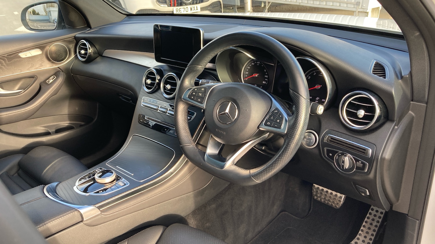 Used Mercedes-Benz GLC 2019 for sale - 77063840: Photo 11
