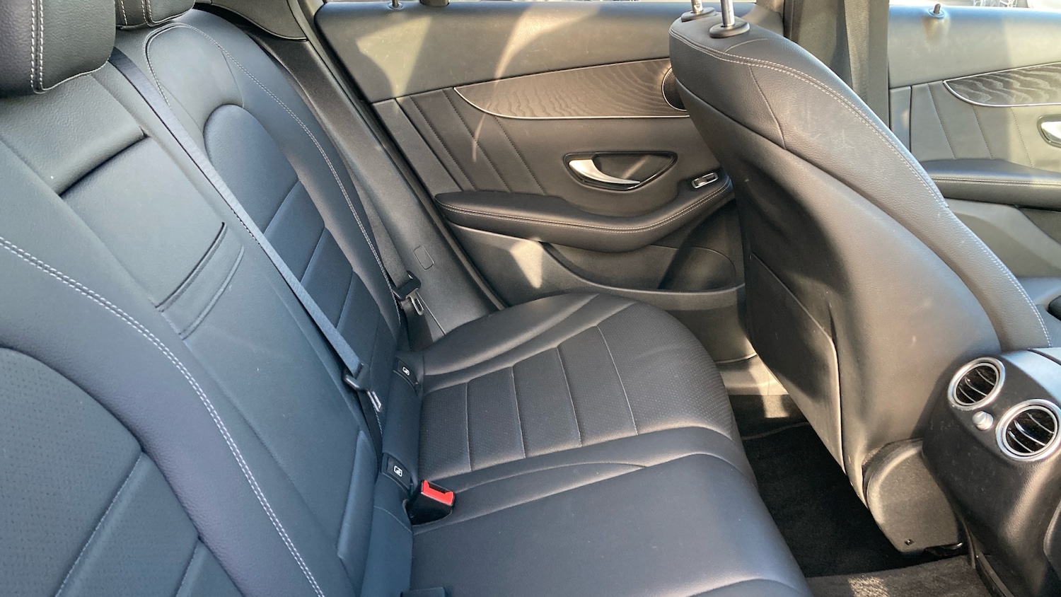 Used Mercedes-Benz GLC 2019 for sale - 77063840: Photo 16