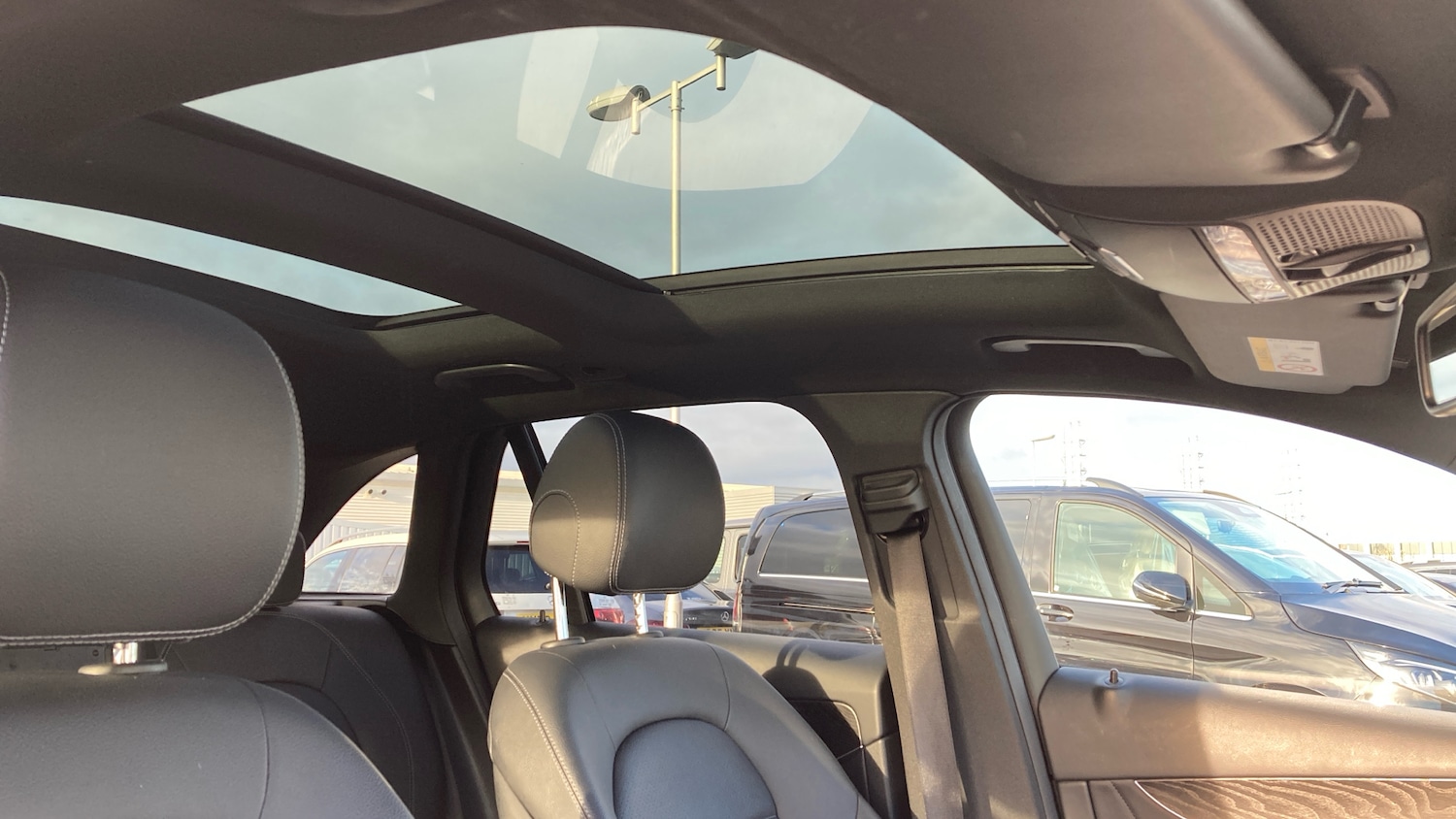 Used Mercedes-Benz GLC 2019 for sale - 77063840: Photo 30