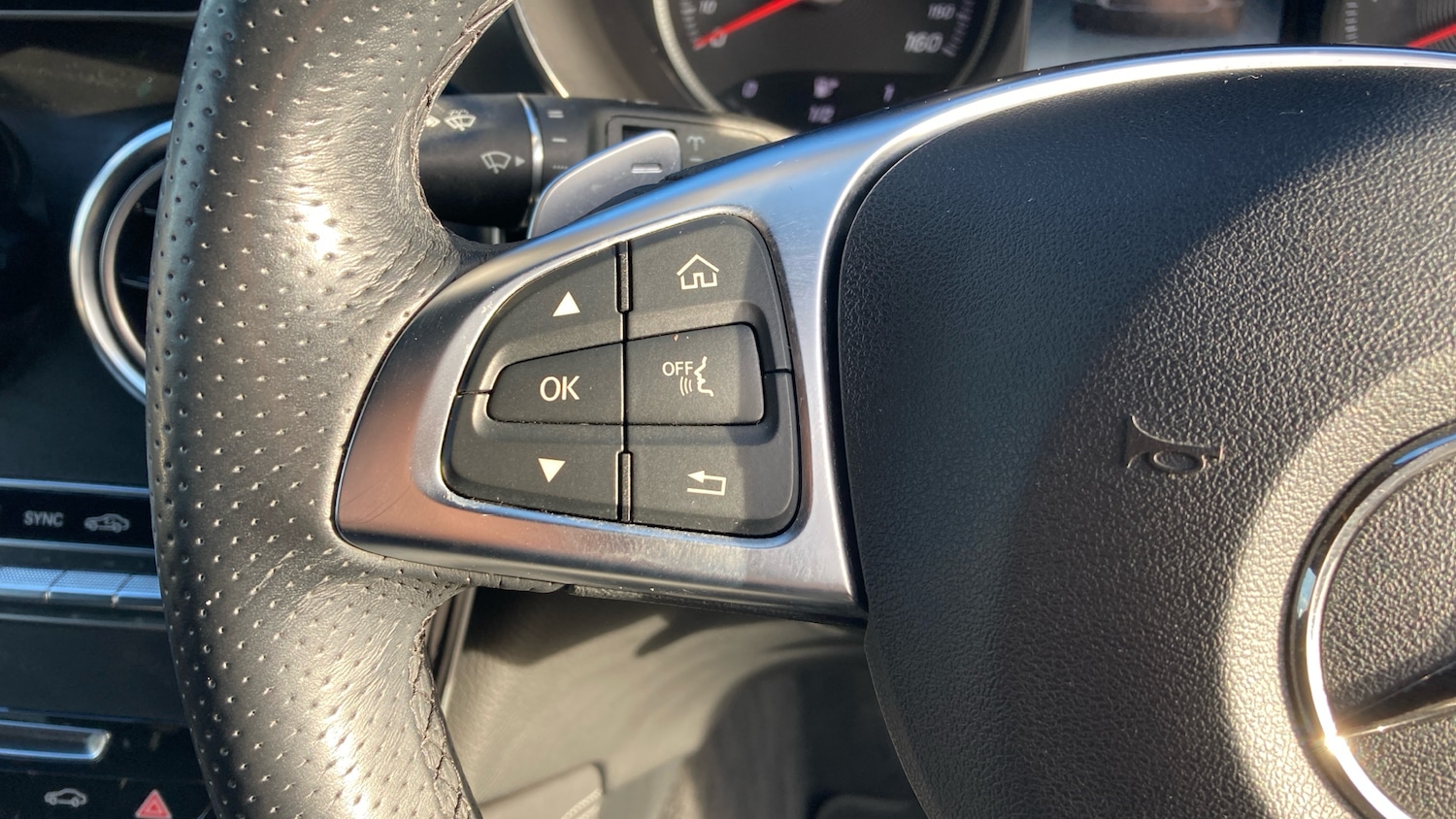 Used Mercedes-Benz GLC 2019 for sale - 77063840: Photo 37