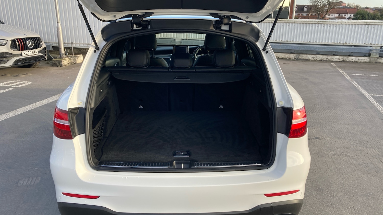 Used Mercedes-Benz GLC 2019 for sale - 77063840: Photo 4