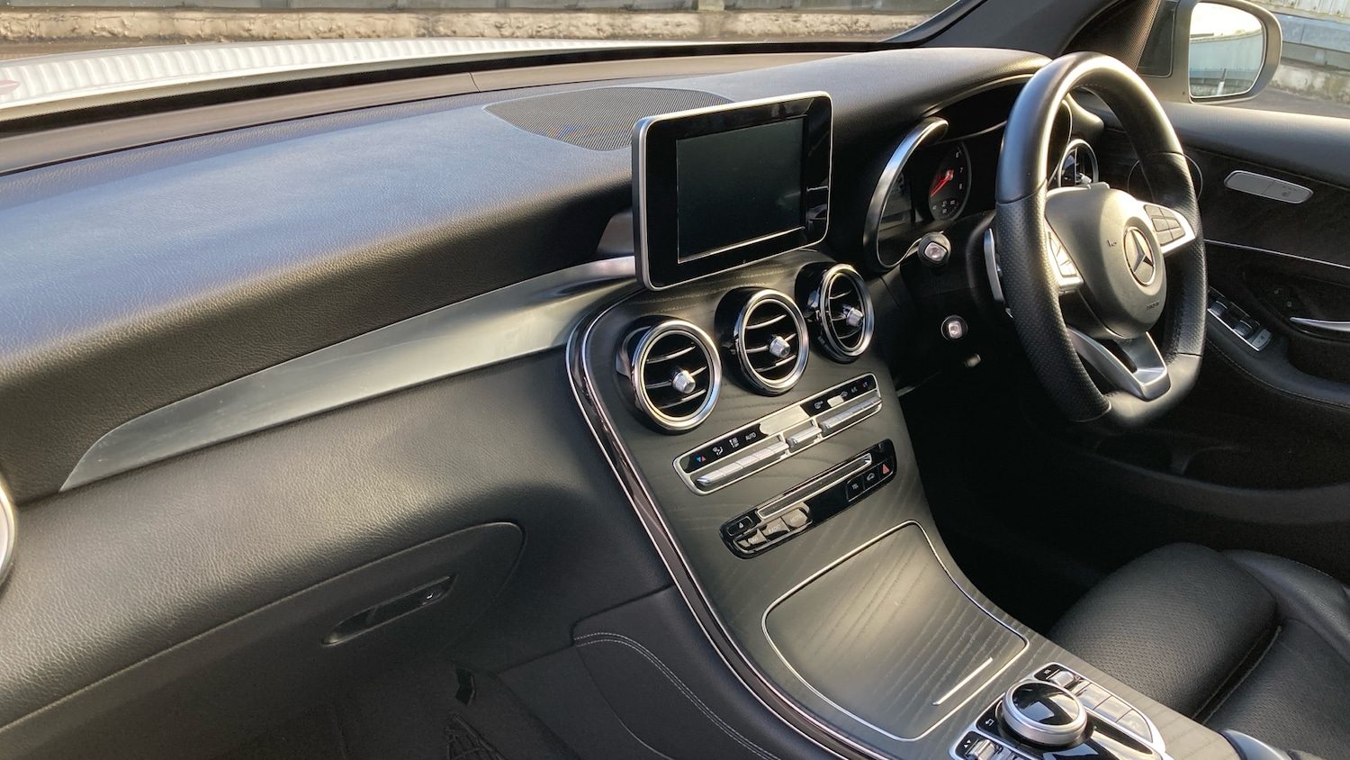 Used Mercedes-Benz GLC 2019 for sale - 77063840: Photo 9