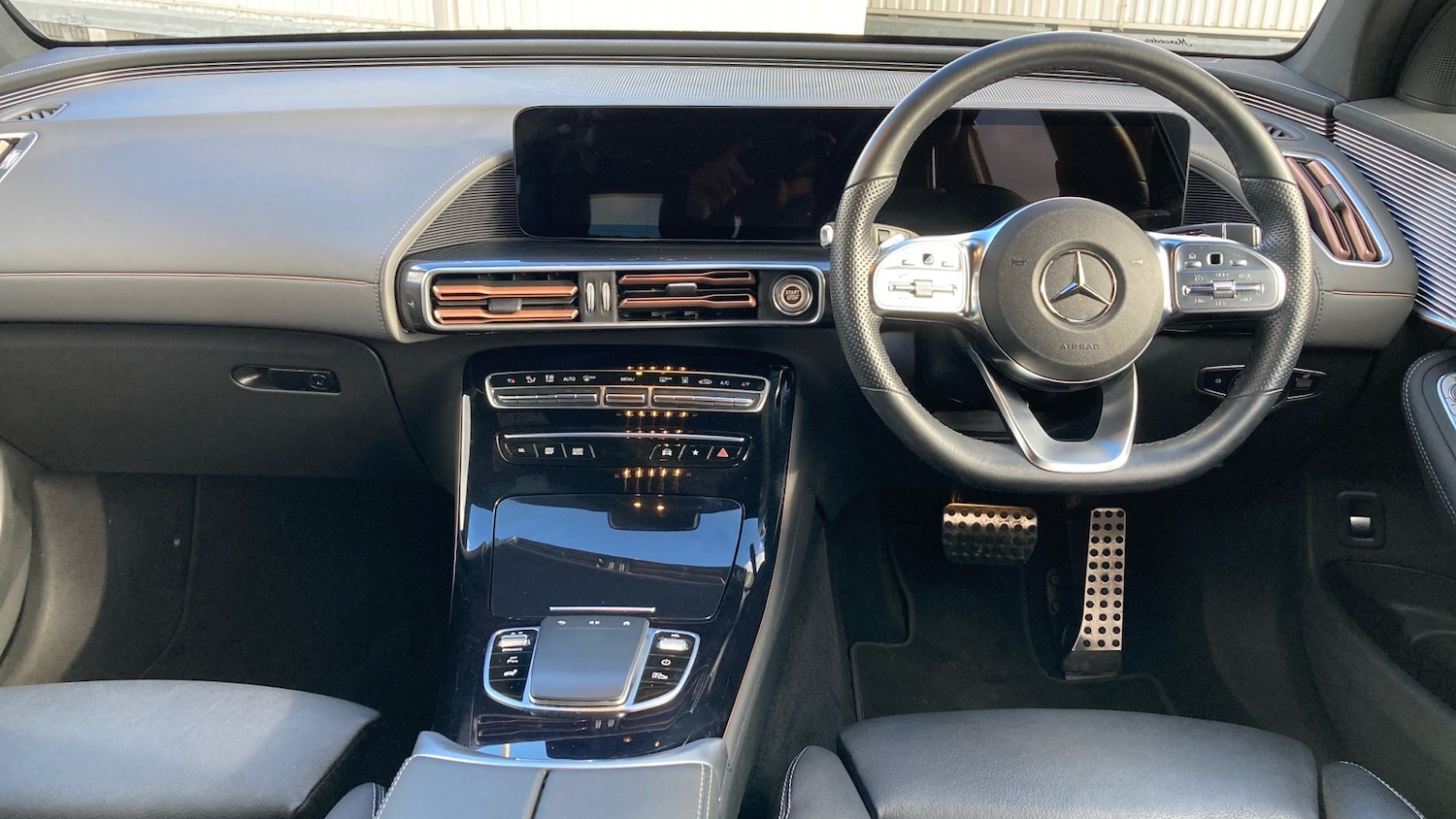 Used Mercedes-Benz EQC 2022 for sale - 76877357: Photo 10