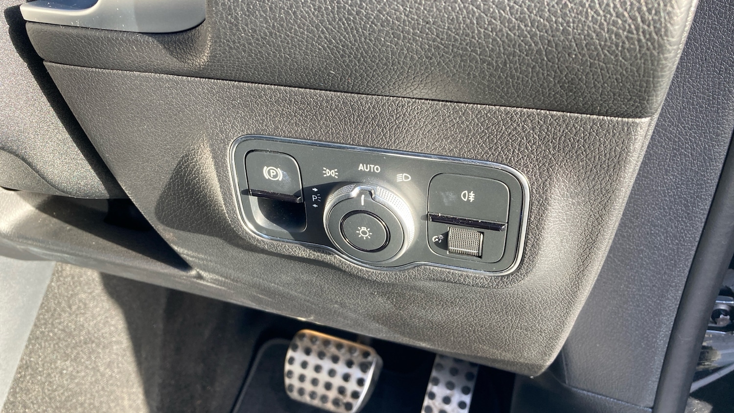 Used Mercedes-Benz GLB 2022 for sale - 76948885: Photo 34