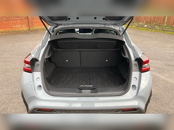 Used Nissan Juke 2024 for sale - 77501651: Photo