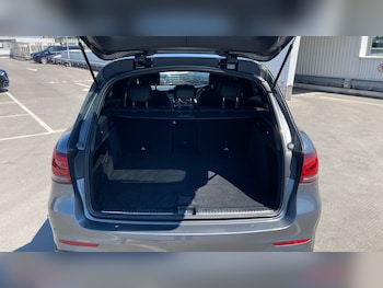 Used Mercedes-Benz GLC 2021 for sale - 74972322: Photo