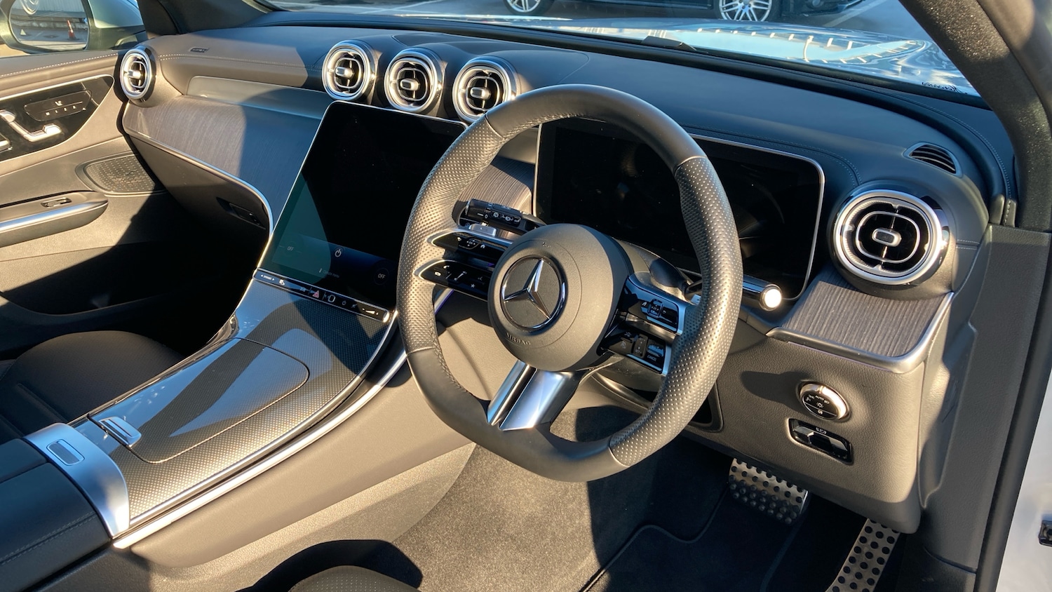 Used Mercedes-Benz GLC 2025 for sale - 76829556: Photo 11