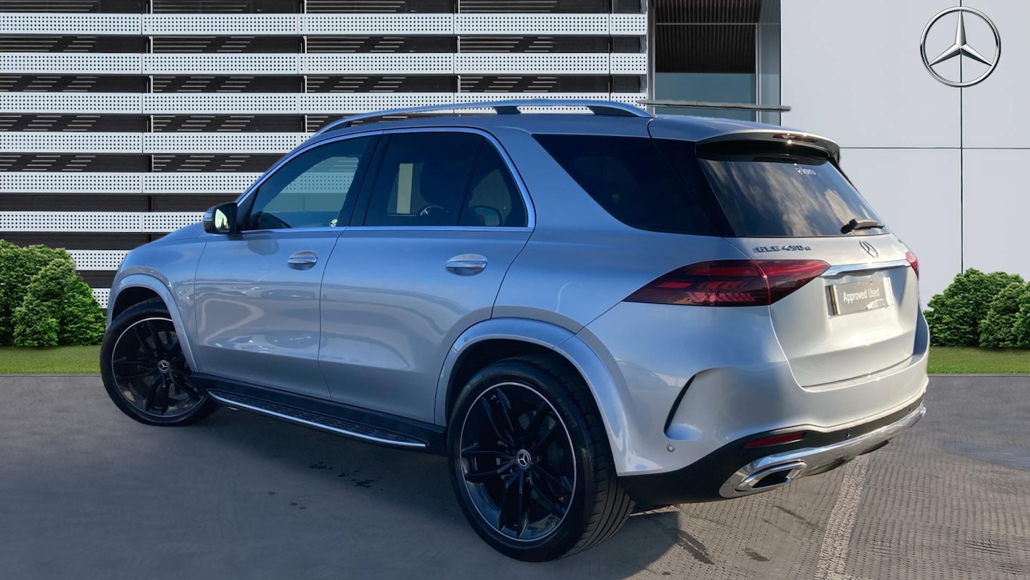 Used Mercedes-Benz GLE 2025 for sale - 76682240: Photo 2