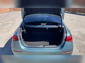 Used Mercedes-Benz E Class 2025 for sale - 79081433: Photo