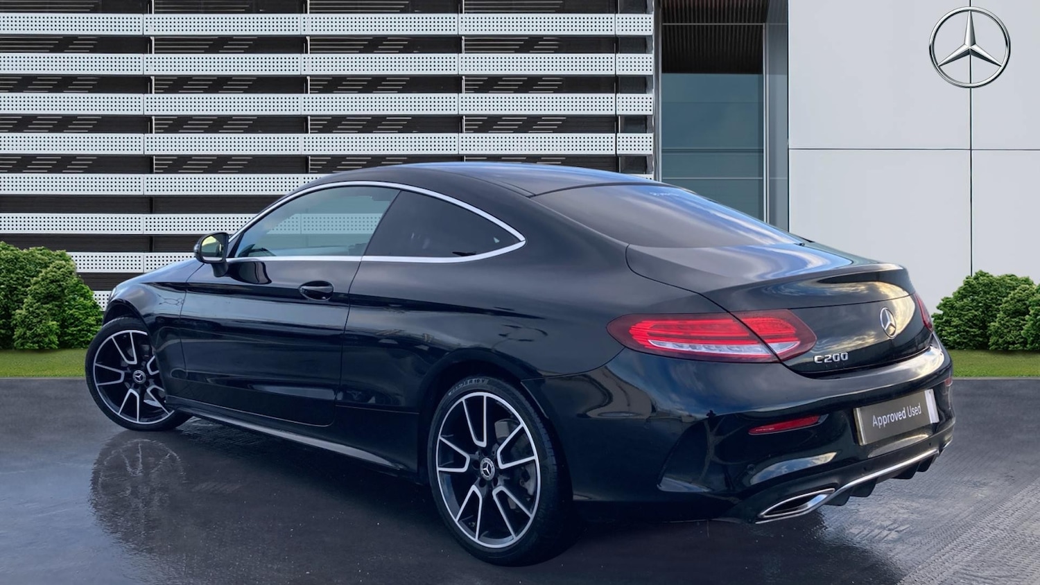 Used Mercedes-Benz C Class 2020 for sale - 76821475: Photo 2