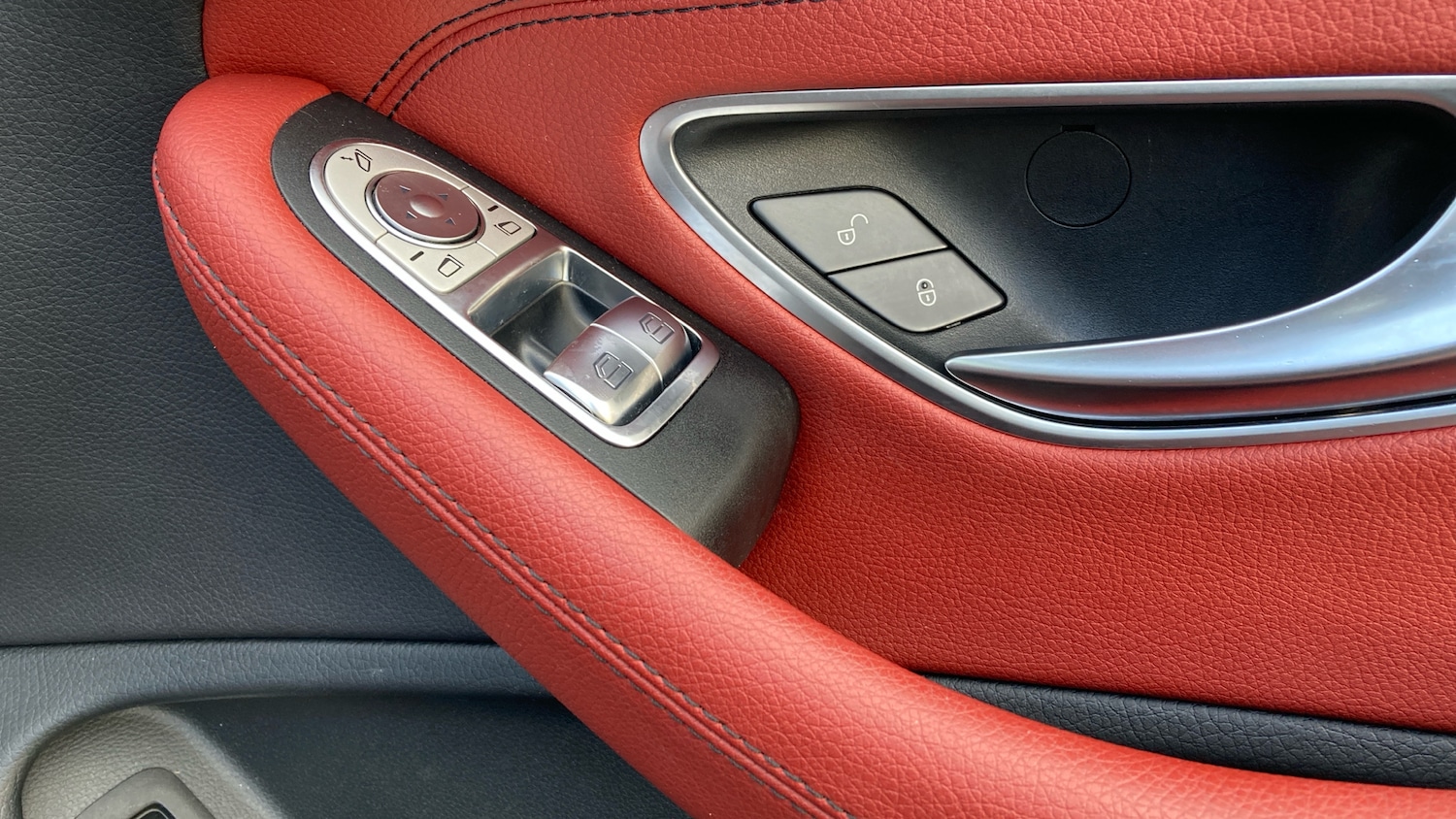 Used Mercedes-Benz C Class 2020 for sale - 76821475: Photo 30