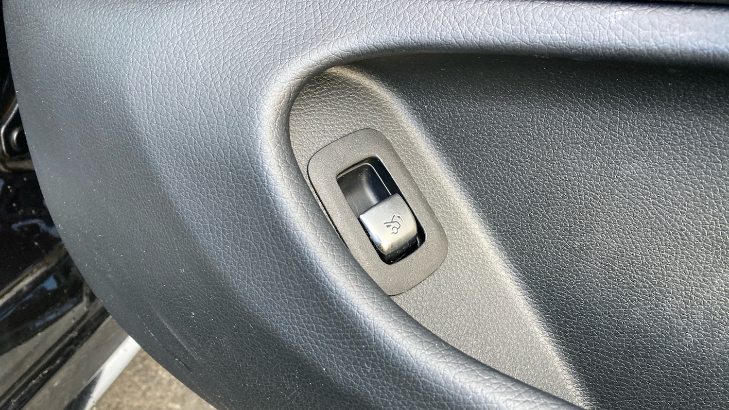 Used Mercedes-Benz C Class 2020 for sale - 76821475: Photo 31