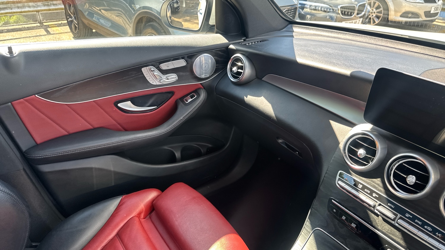 Used Mercedes-Benz GLC 2020 for sale - 76131136: Photo 14