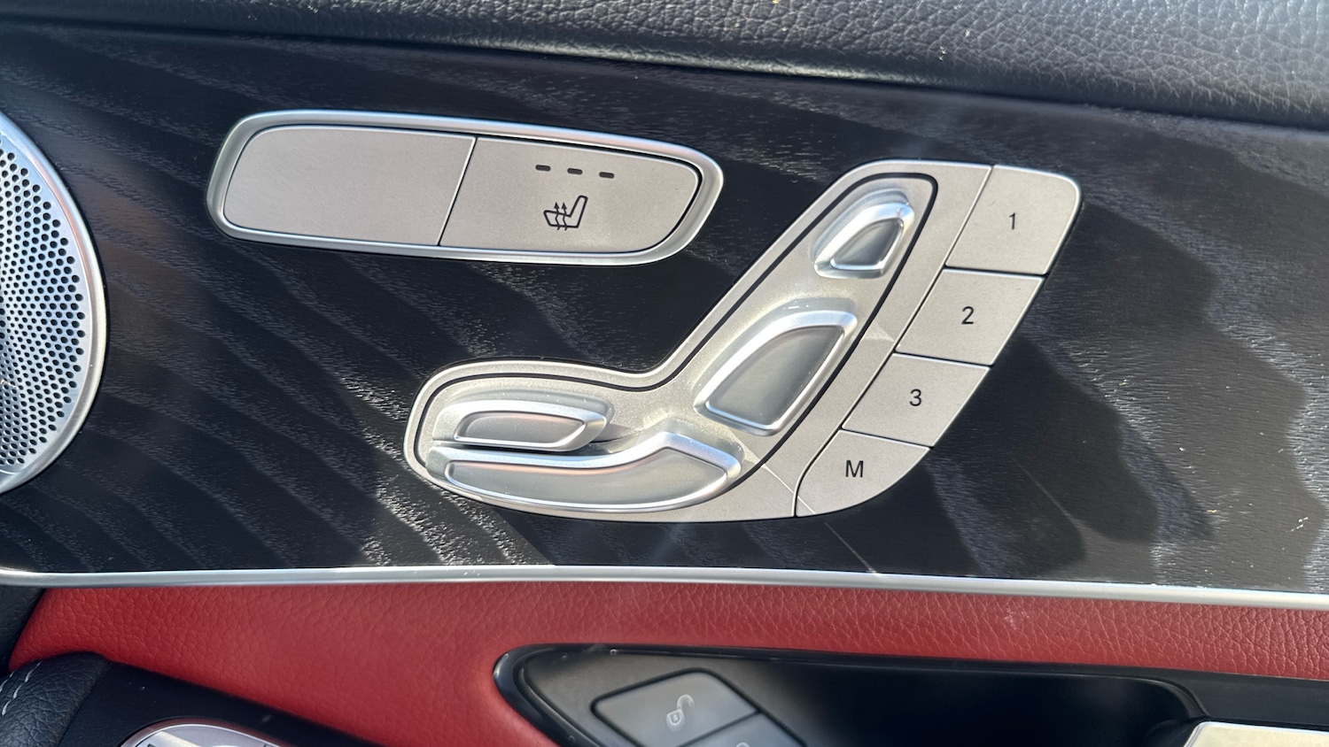 Used Mercedes-Benz GLC 2020 for sale - 76131136: Photo 27