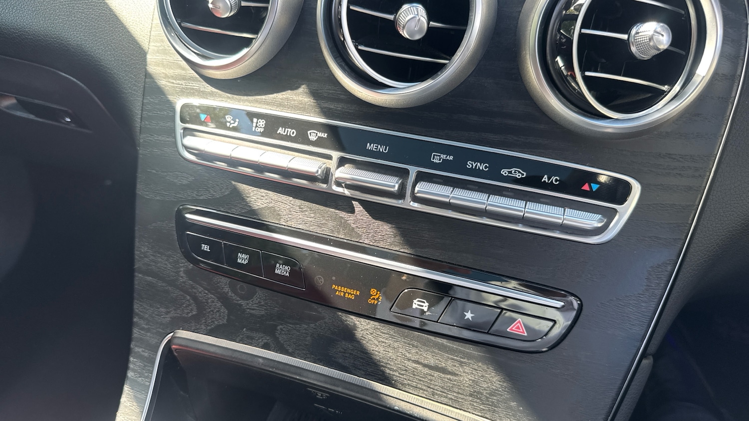 Used Mercedes-Benz GLC 2020 for sale - 76131136: Photo 40