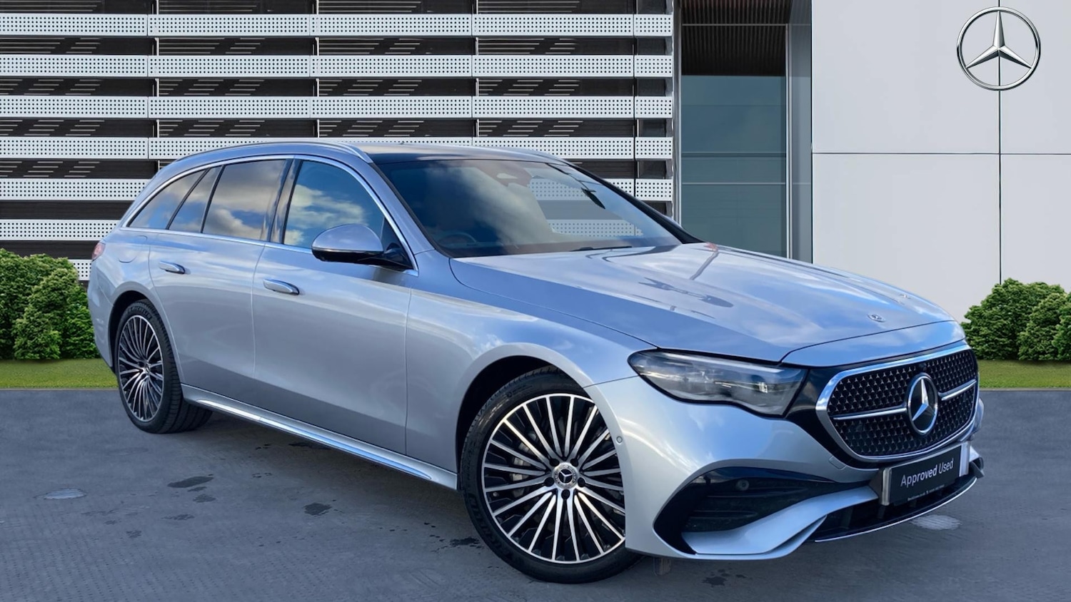 Used Mercedes-Benz E Class 2024 for sale - 76945325: Photo 1