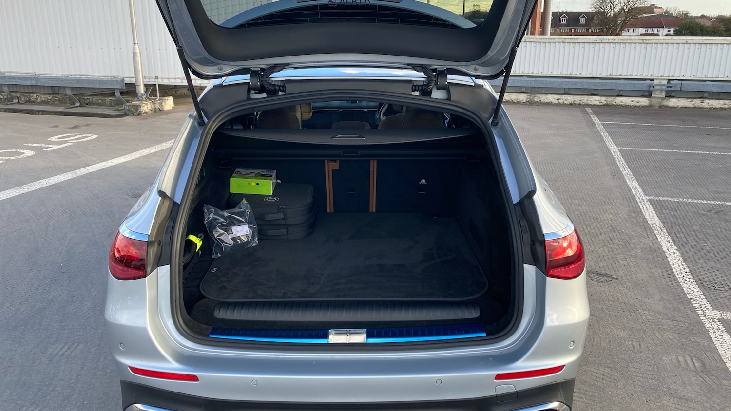 Used Mercedes-Benz E Class 2024 for sale - 76945325: Photo 4