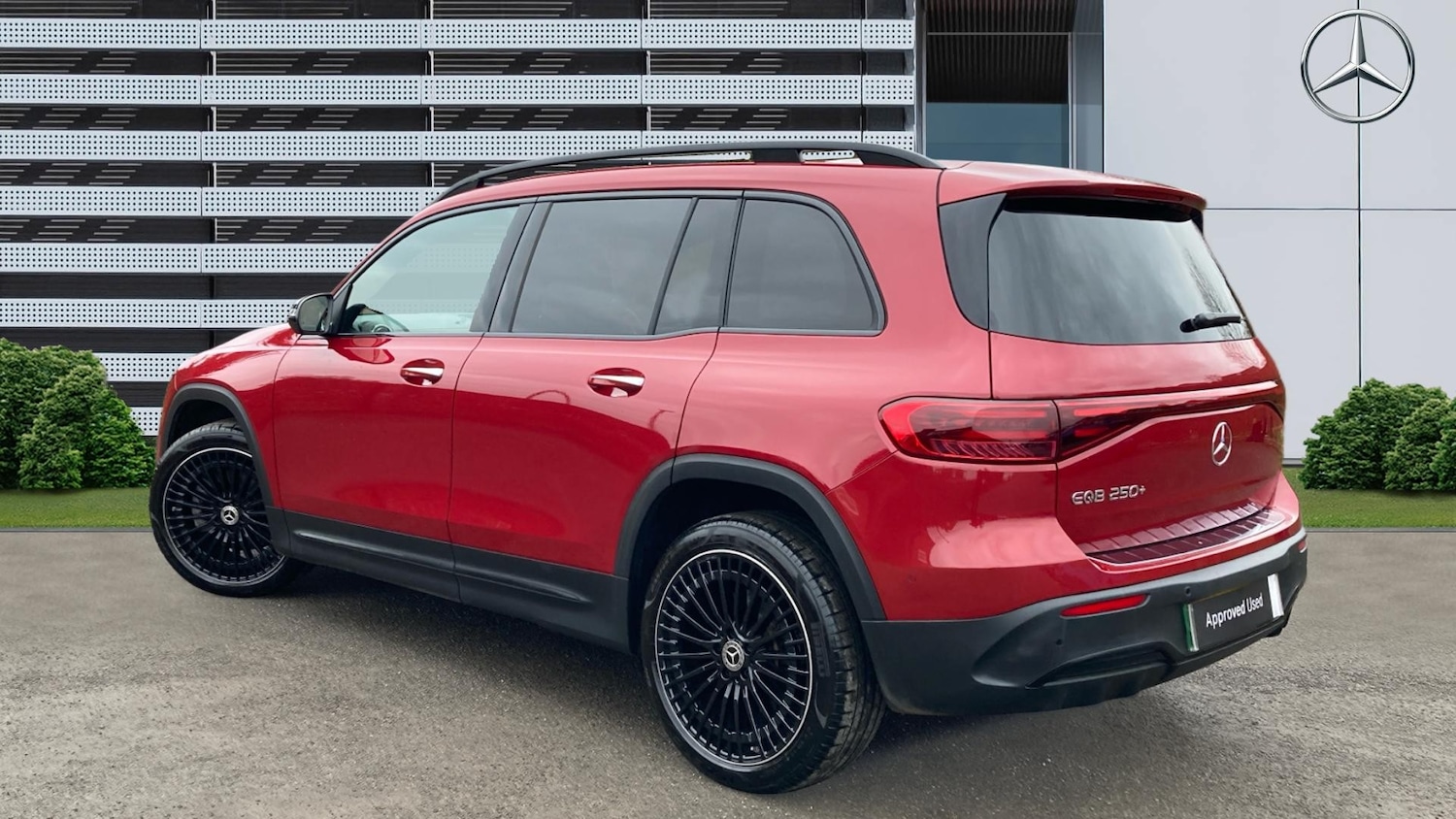 Used Mercedes-Benz EQB 2025 for sale - 78094969: Photo 2