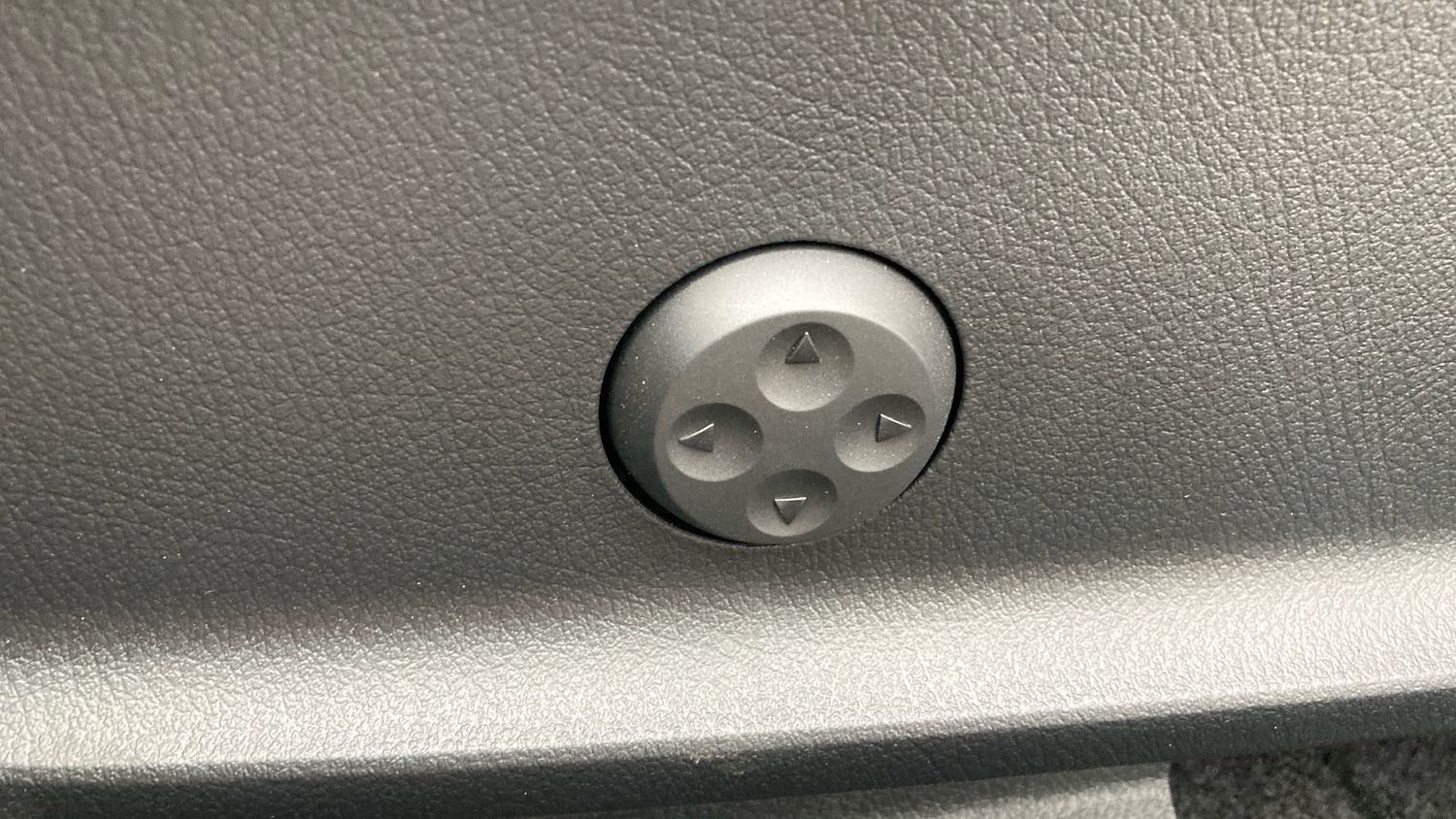 Used Mercedes-Benz EQB 2025 for sale - 78094969: Photo 27