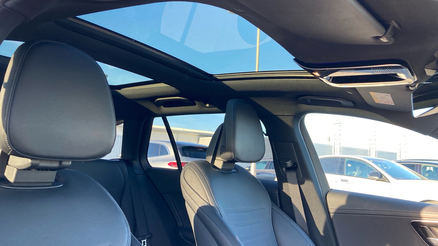 Used Mercedes-Benz C Class 2022 for sale - 76638576: Photo 32