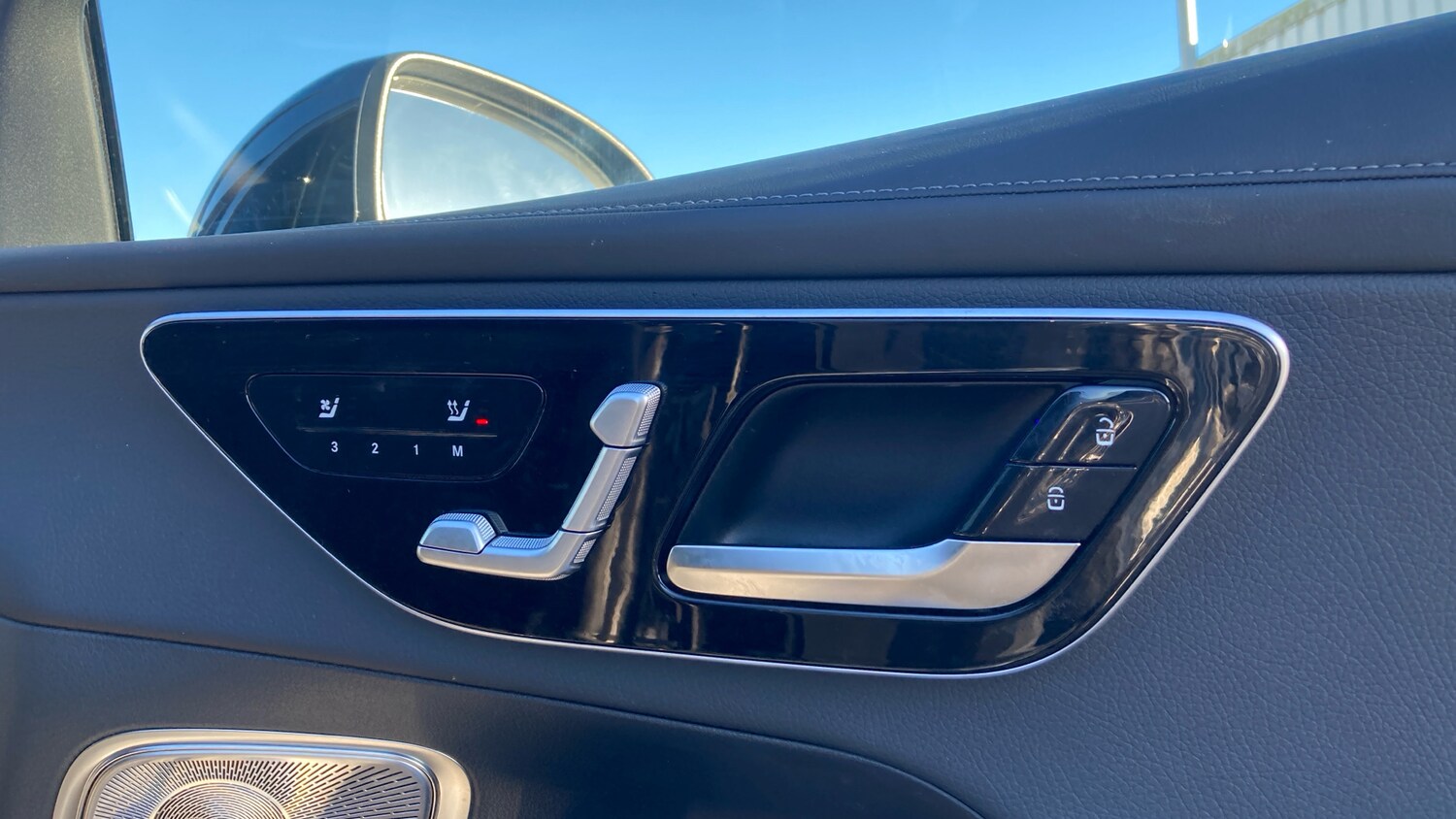 Used Mercedes-Benz GLC 2025 for sale - 77106431: Photo 32