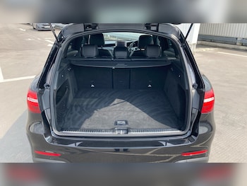 Used Mercedes-Benz GLC 2018 for sale - 75626528: Photo
