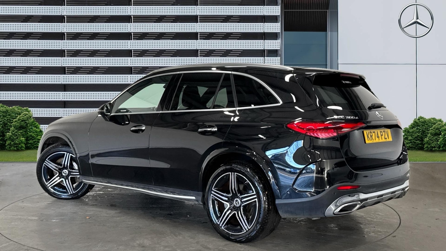 Used Mercedes-Benz GLC 2024 for sale - 76831361: Photo 2