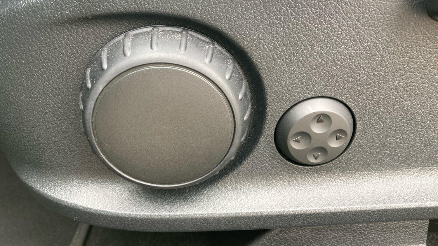 Used Mercedes-Benz EQB 2023 for sale - 77581026: Photo 26