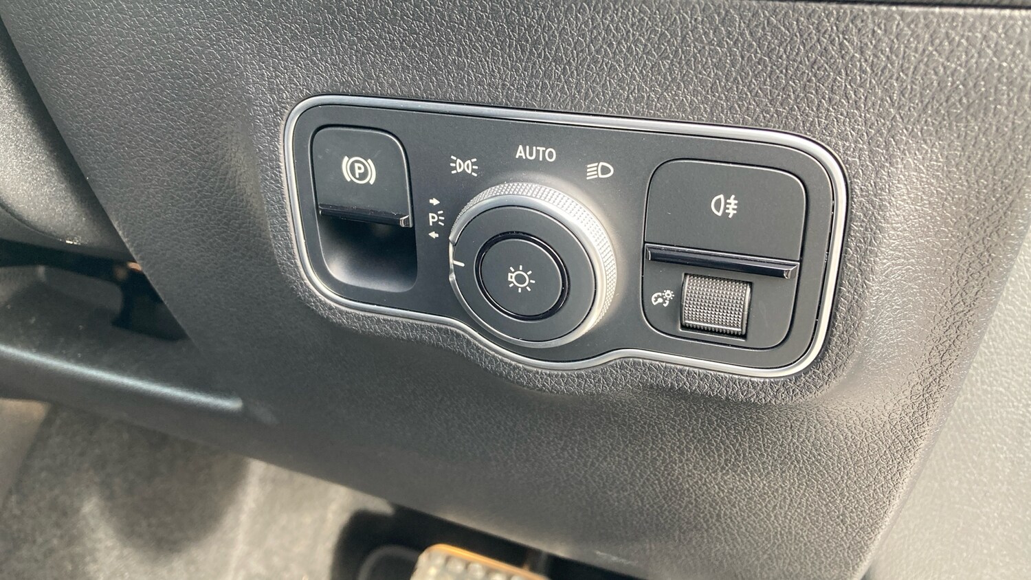 Used Mercedes-Benz EQB 2023 for sale - 77581026: Photo 35