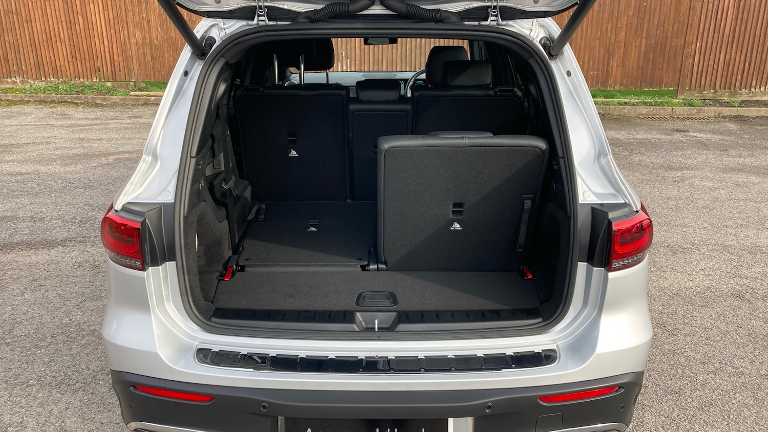 Used Mercedes-Benz EQB 2023 for sale - 77581026: Photo 4