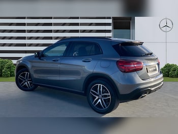 Used Mercedes-Benz GLA 2019 for sale - 76451825: Photo