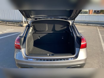 Used Mercedes-Benz GLA 2019 for sale - 76451825: Photo