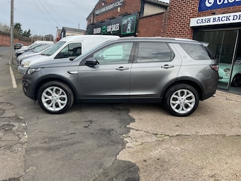 Used Land Rover Discovery Sport 2018 for sale - 77932323: Photo