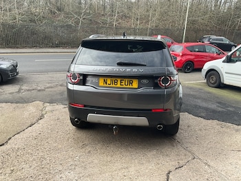 Used Land Rover Discovery Sport 2018 for sale - 77932323: Photo