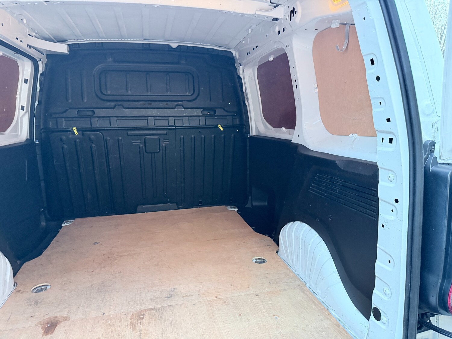 Used Peugeot Partner 2021 for sale - 77311006: Photo 25